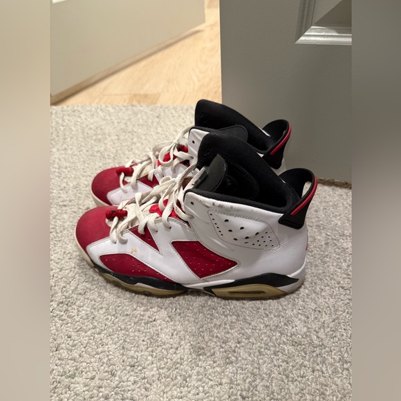 Jordan Carmine 6 Sneakers - Picture 2 of 5